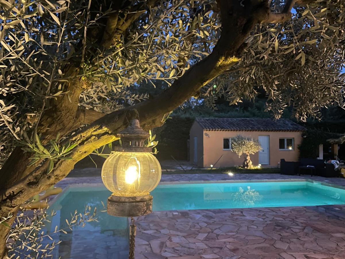 Fuvolea: Provençal Retreat with Heated Pool near Aix-en-Provence Villa Fuveau Exterior photo